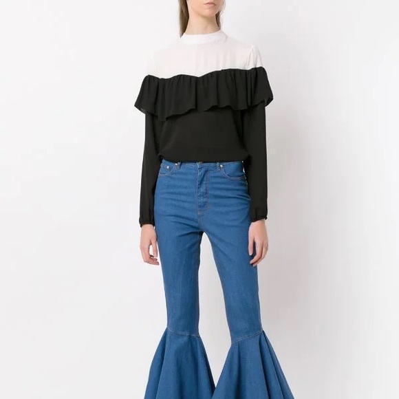 NWT Amapô Flared Jeans - Picture 3 of 6